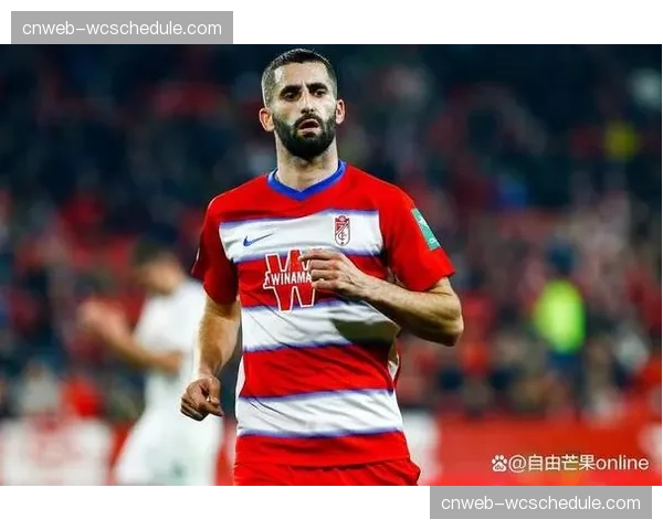 保级关键战前,克莱蒙主帅强调“减少危险区域无谓犯规” 保级关键战前,克莱蒙主帅强调“减少危险区域无谓犯规”