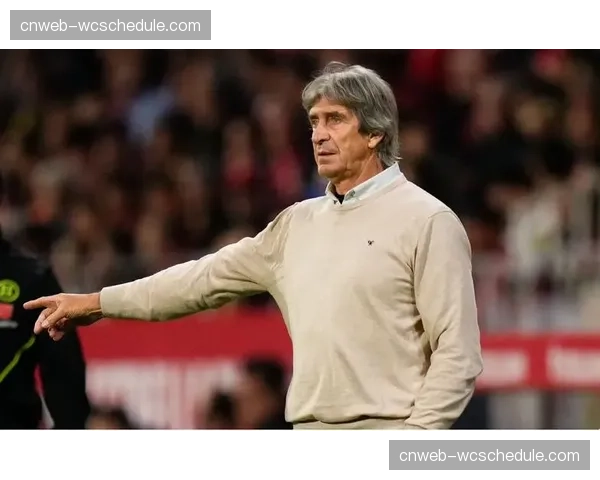 通讯：一场平局后的更衣室，贝蒂斯主帅佩莱格里尼与球员激烈讨论