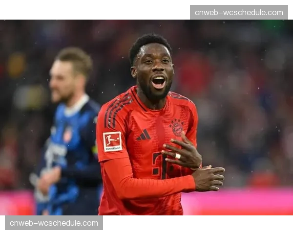 伤病报告：拜仁后卫阿方索·戴维斯肌肉拉伤，次回合出战皇马成疑