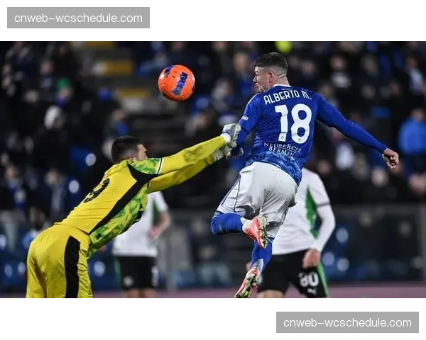萨索洛2-1战胜科莫，升班马阻击欧战竞争者